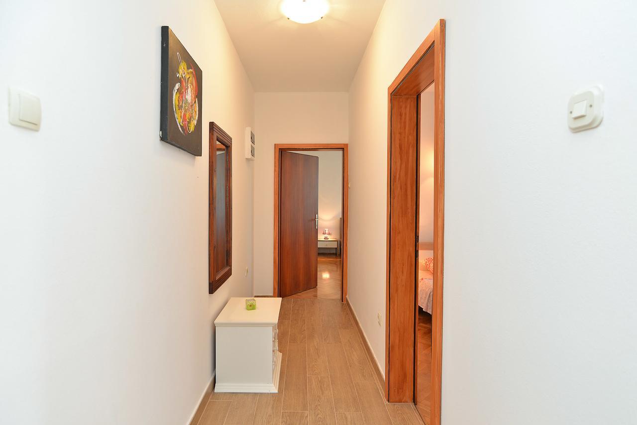 Apartments Gracijano 1724 Ližnjan Eksteriør bilde
