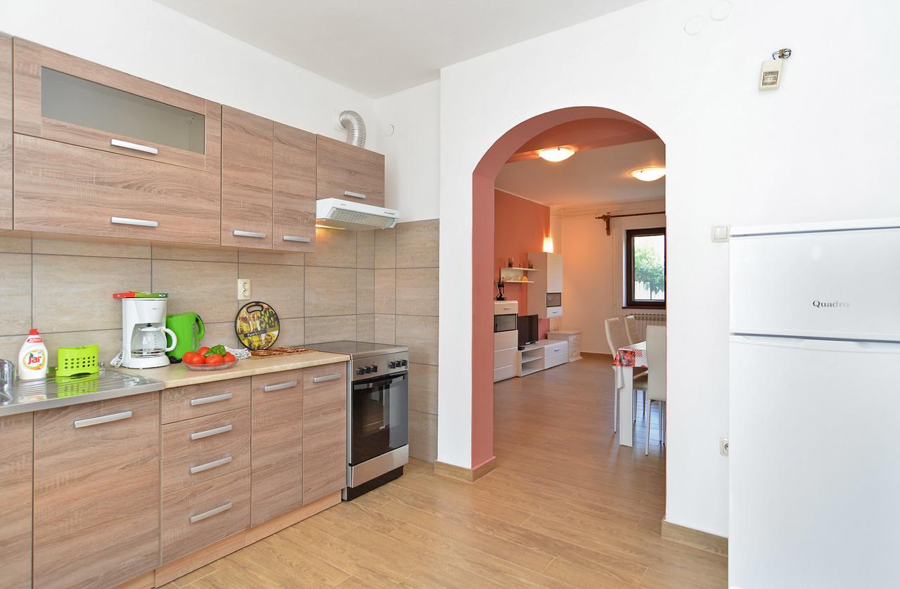 Apartments Gracijano 1724 Ližnjan Eksteriør bilde