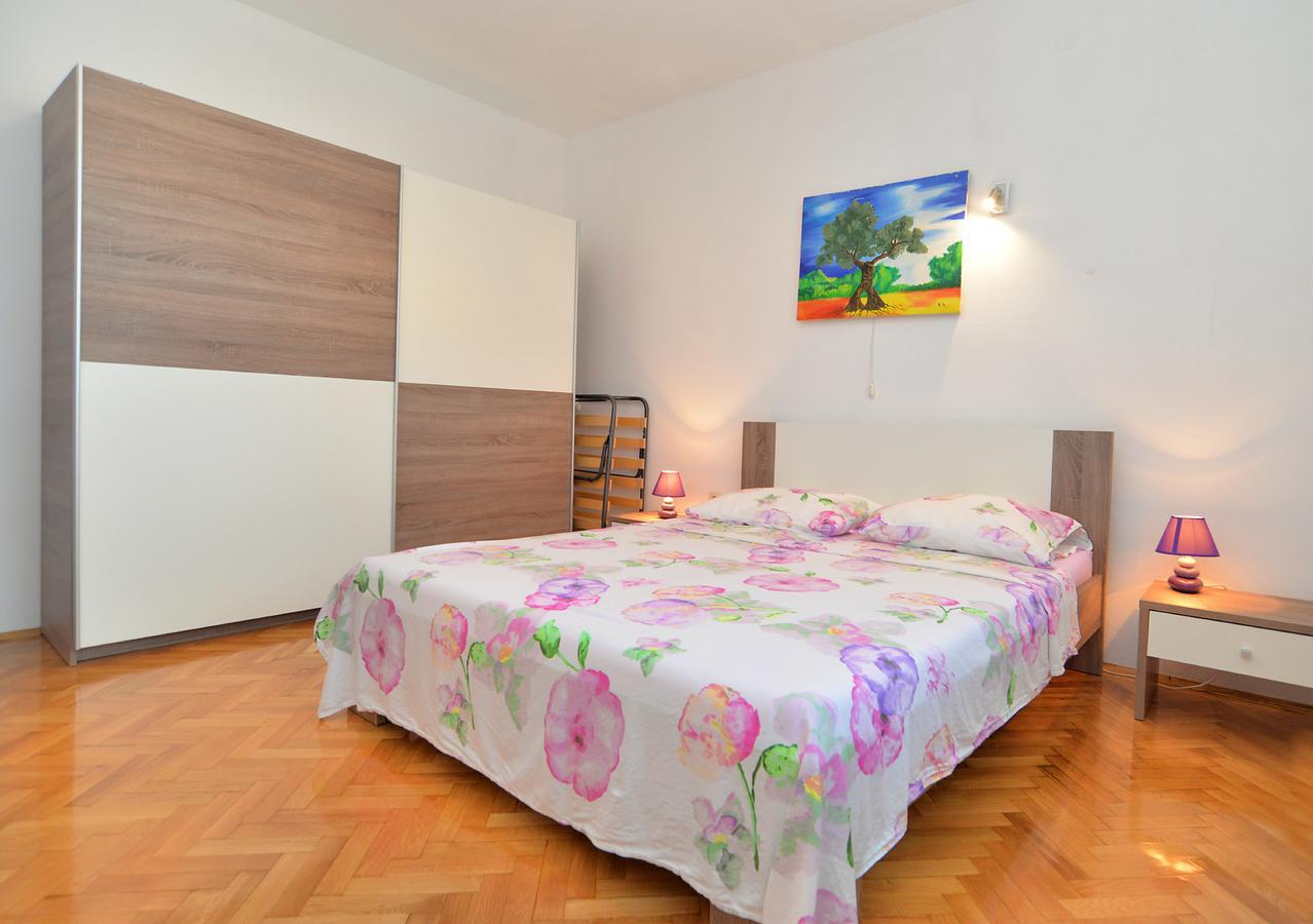 Apartments Gracijano 1724 Ližnjan Eksteriør bilde