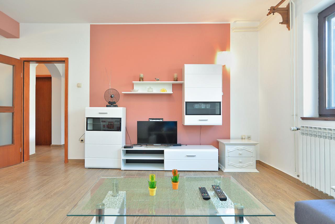 Apartments Gracijano 1724 Ližnjan Eksteriør bilde