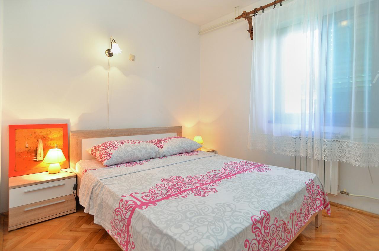 Apartments Gracijano 1724 Ližnjan Eksteriør bilde