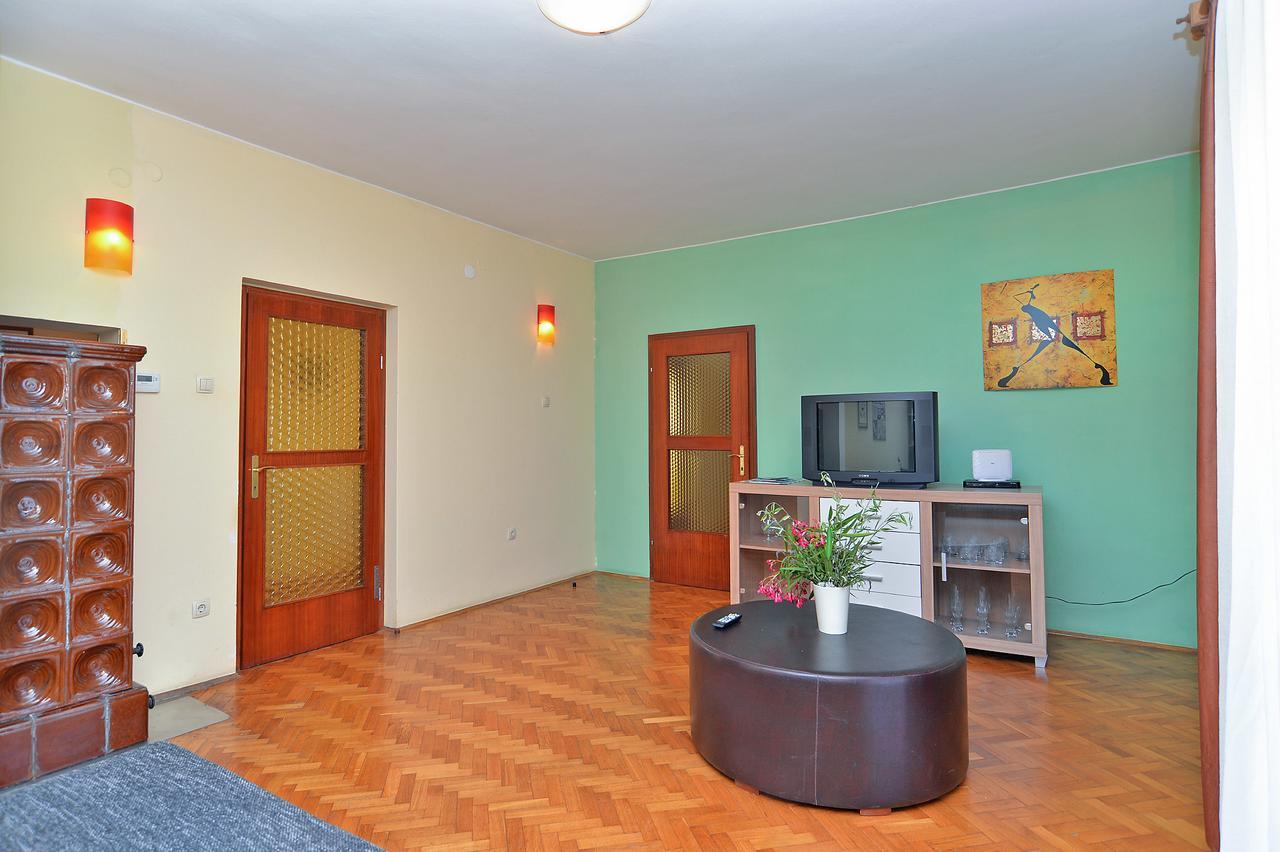 Apartments Gracijano 1724 Ližnjan Eksteriør bilde