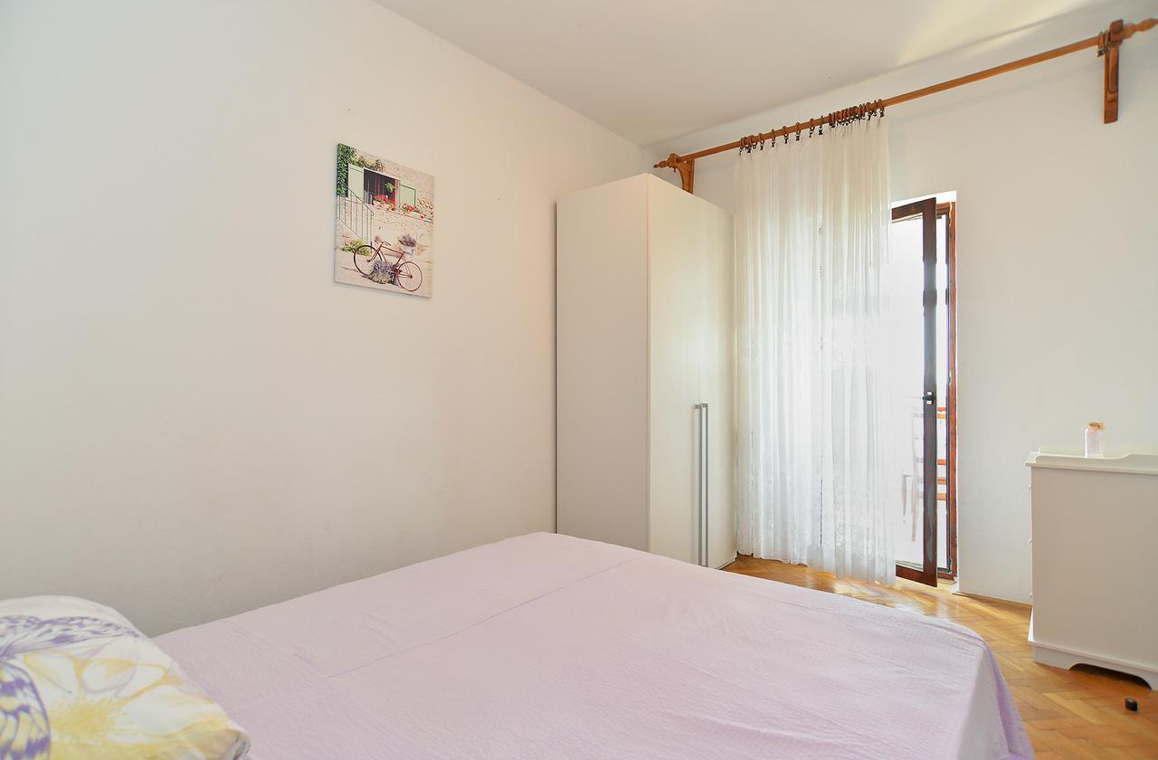 Apartments Gracijano 1724 Ližnjan Eksteriør bilde