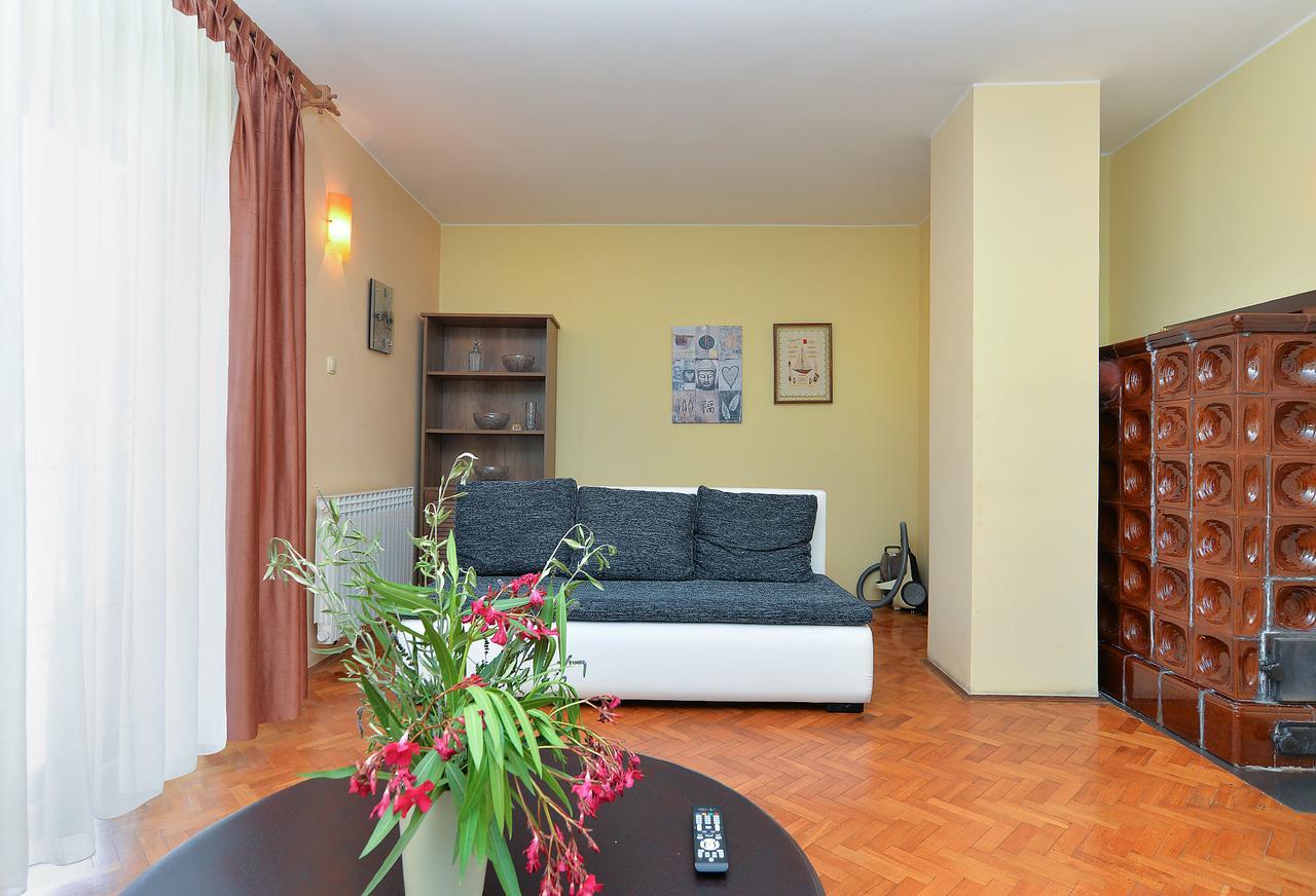 Apartments Gracijano 1724 Ližnjan Eksteriør bilde